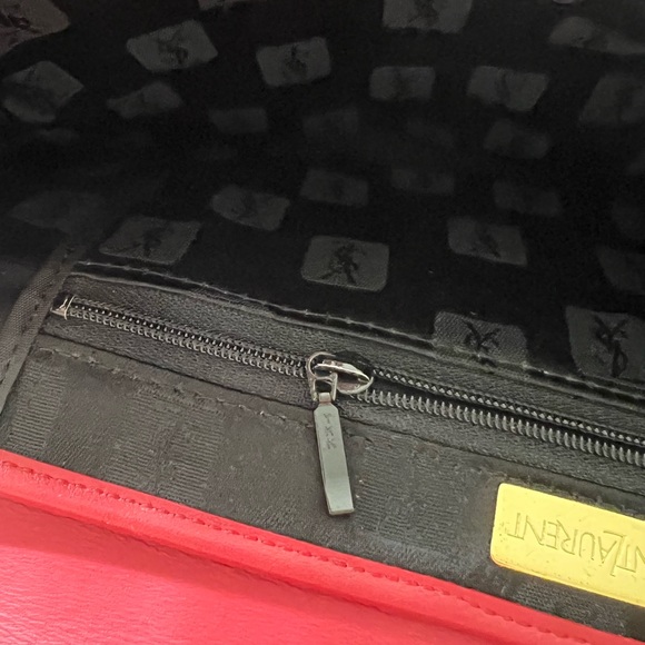 ❌SOLD❌YSL Red Leather Clutch - Picture 15 of 16